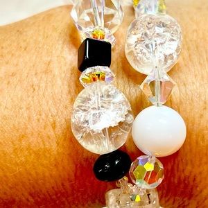 Super chunky & fab Swarovski AB crystals, onyx, crackle glass, & SS bracelet